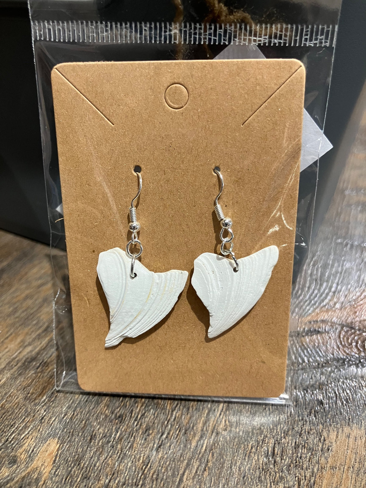 Earrings-white heart shells
