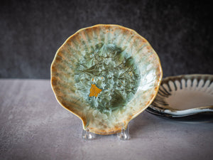 Shell Plate by Edgecomb Potters